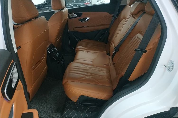 Used JETOUR Shanhai Shanhai L7 2024 1.5T 120km ULTRA 7-Seater
