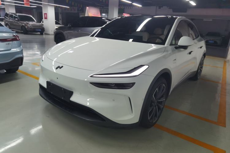 Used ONVO L60 2024 85 kWh Rear-Drive Version