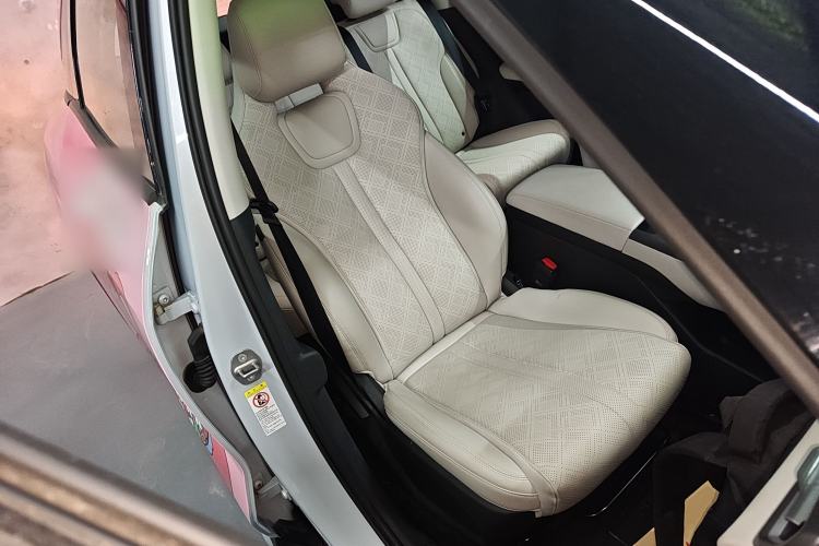 Used BYD Yuan UP 2025 Intelligent Driving Version 401 km Leading Edition
