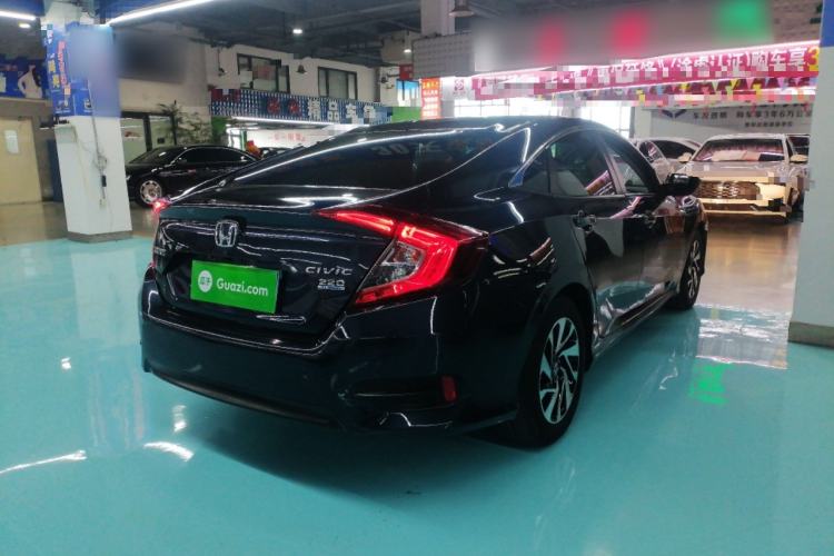 Used Honda Civic 2016 220TURBO CVT Luxury Edition
