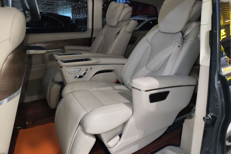 Used Mercedes-Benz V-Class 2020 V 260 L Long-wheelbase Luxury Edition