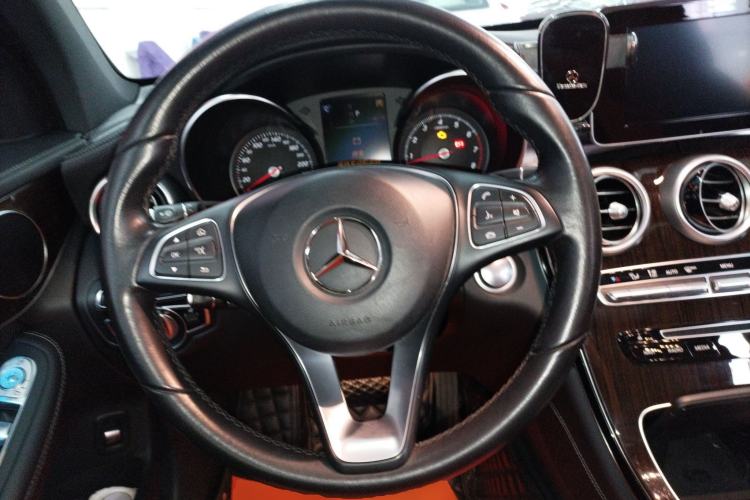 Used Mercedes-Benz GLC 2019 GLC 260 L 4MATIC Dynamic Model
