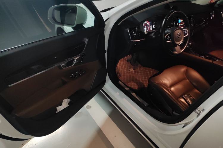 Used Volvo S90 2017 T4 Zhiyuan Edition