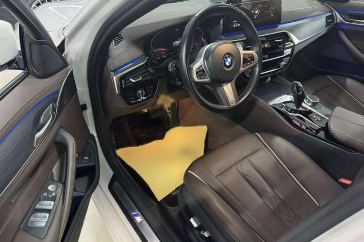 Used BMW 5 Series 2022 Second Facelift 530Li Leading Edition M Sport Package
