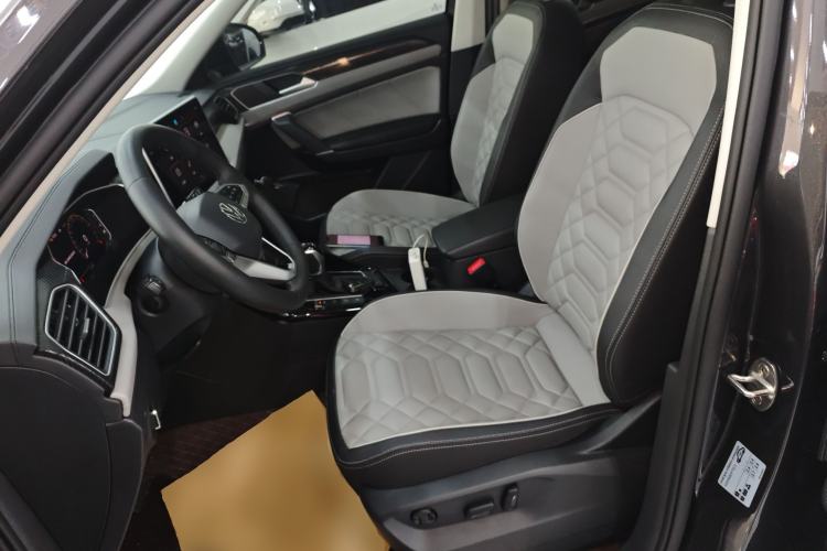 Used Volkswagen Tayron 2023 300TSI Two-Wheel-Drive Luxury Plus Advanced Edition
