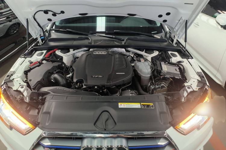 Used Audi A4L 2019 40 TFSI Fashion Edition China VI Emission Standard
