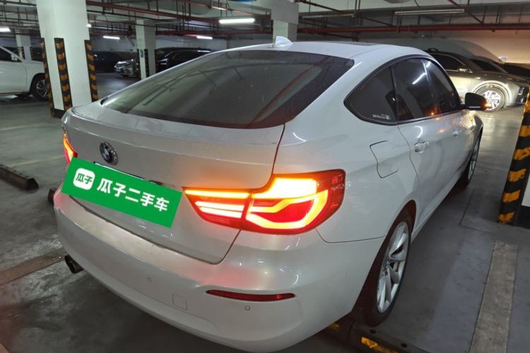 Used BMW 3 Series GT 2018 320i Sport Edition
