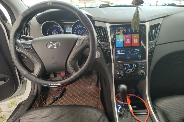 Used Hyundai Sonata 2014 2.0L Automatic Luxury Edition
