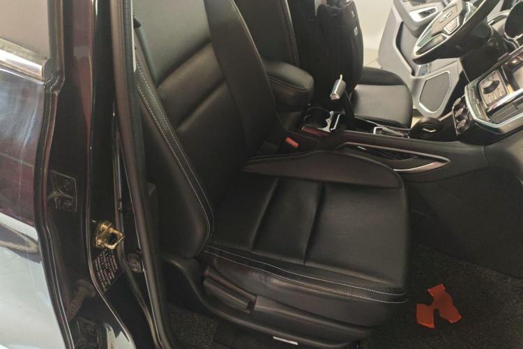 Used JMC Yusheng S350 2016 2.0T Automatic Two-Wheel Drive Gasoline Ultra-Luxury 7-Seater