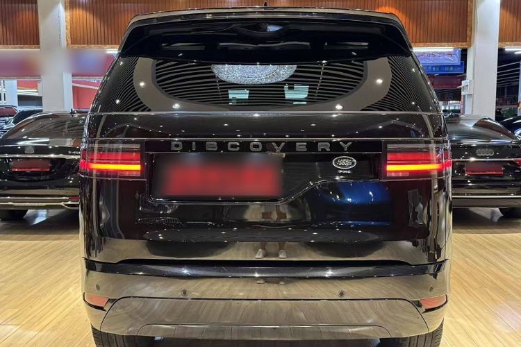 Used Land Rover Discovery 2023 360 PS R-Dynamic SE
