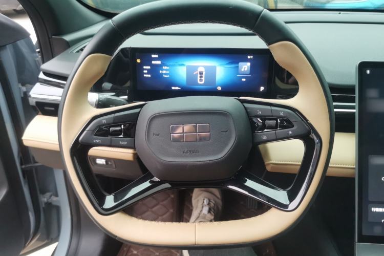 Used  L6 2023 60km PLUS