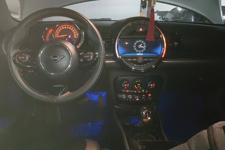 Used  Clubman 2019 1.5T COOPER Connoisseur
