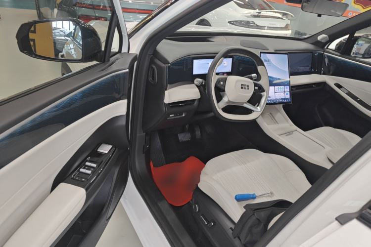 Used  L7 2023 1.5T 115 km Starship
