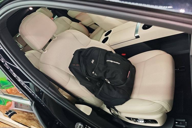 Used Li Auto L8 2023 Pro Model
