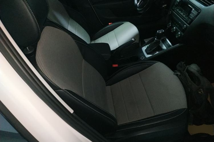 Used Skoda Octavia 2017 1.6L Automatic Chuanxing Edition
