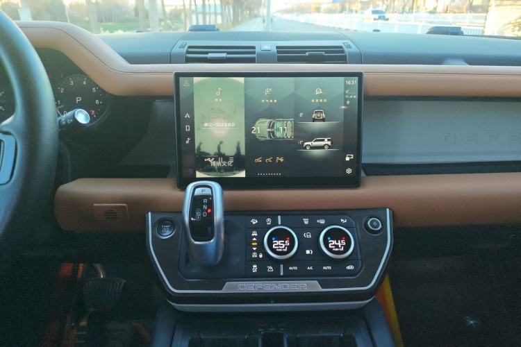 Used Land Rover Defender 2023 Facelift 110 3.0T P400 Dark Edition