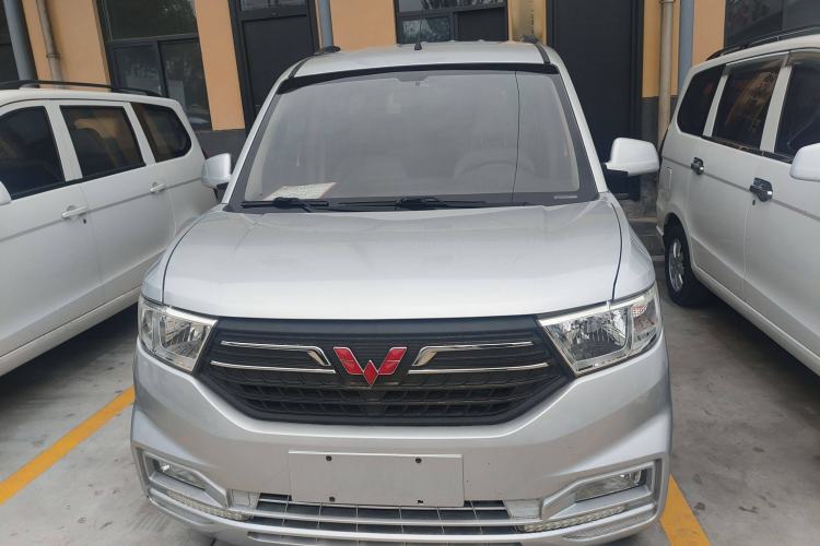 Used Wuling Hongguang V 2019 1.5L Standard Version L2B
