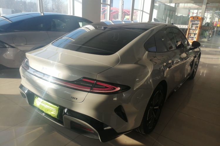 Used  SU7 2024 Rear-Drive Ultra-Long Range Advanced Pro-Level Intelligent Driving Version
