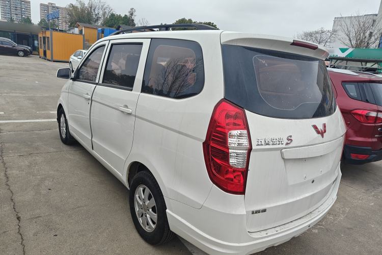 Used Wuling Hongguang 2014 1.5L S Standard Version
