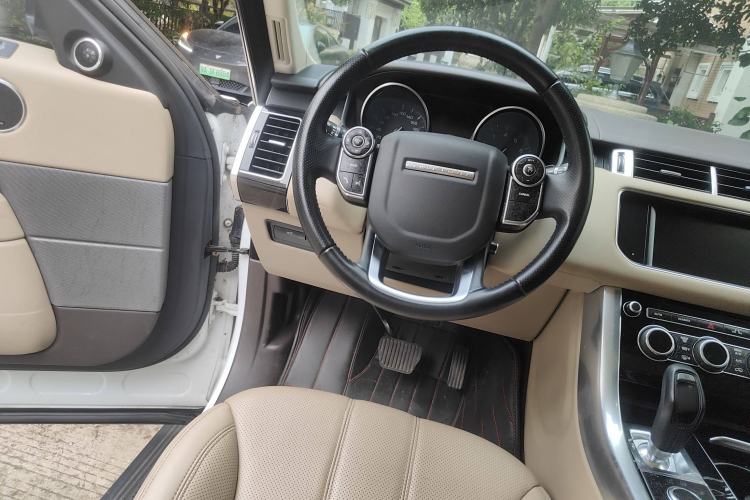 Used Land Rover Range Rover Sport 2014 3.0 SC V6 HSE
