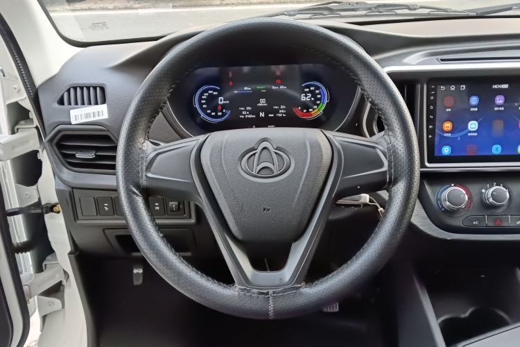 Used Chana Ruixing EM60 2025 Passenger Version Comfort Edition 6 Seats 300 km Range Side-Hinged Doors
