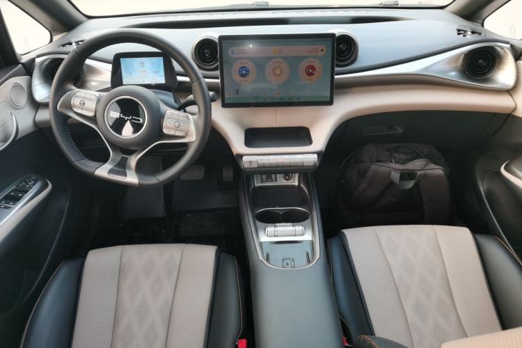 Used BYD Dolphin 2023 420 km Fashion Edition
