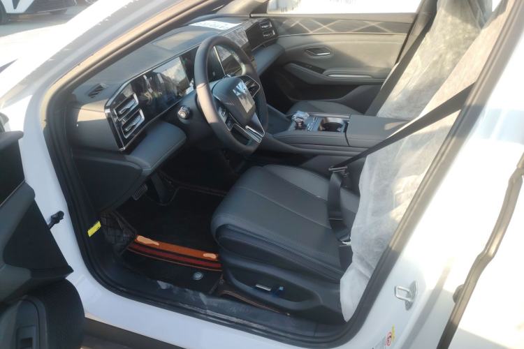 Used BYD Qin L 2024 DM-i 120KM Beyond Model