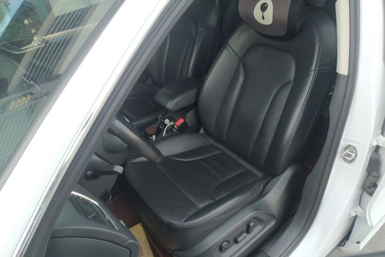 Used Audi Q3 2015 35 TFSI Comfort Model
