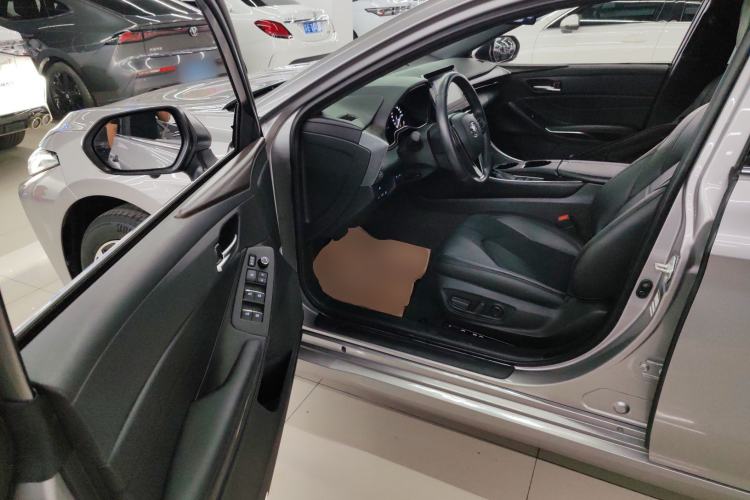 Used Toyota Avalon 2023 2.0L Premium Edition