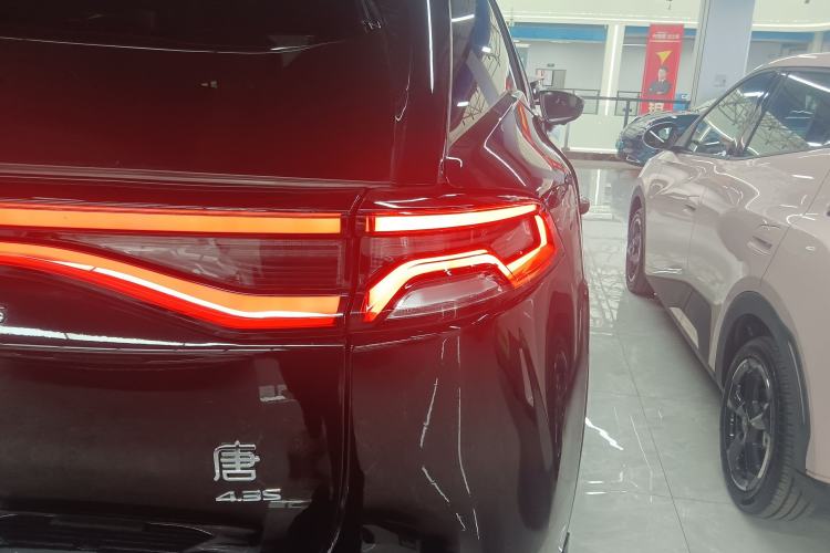 Used BYD Tang New Energy 2021 DM 2.0T Four-Wheel Drive High-Performance Luxury Model
