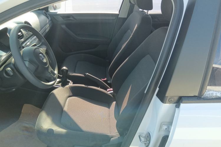 Used Volkswagen Jetta 2015 Value Edition 1.6L Manual Fashionable Style
