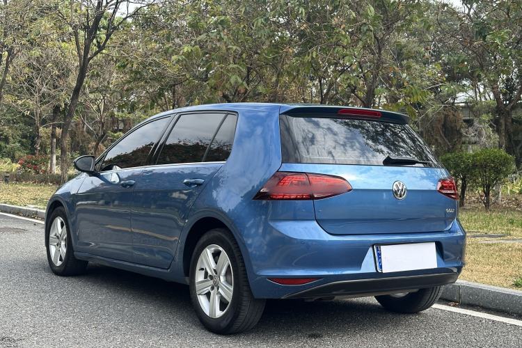 Used Volkswagen Golf 2017 1.6L Automatic Comfort Million-Vehicle Anniversary Edition
