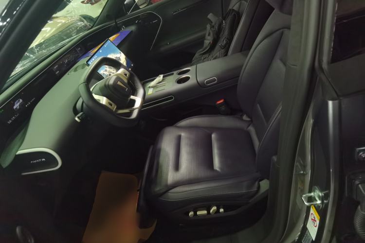 Used  07 2024 Max Extended-Range Edition