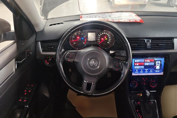 Used Volkswagen Bora 2015 Value Edition 1.6L Automatic Comfort Version
