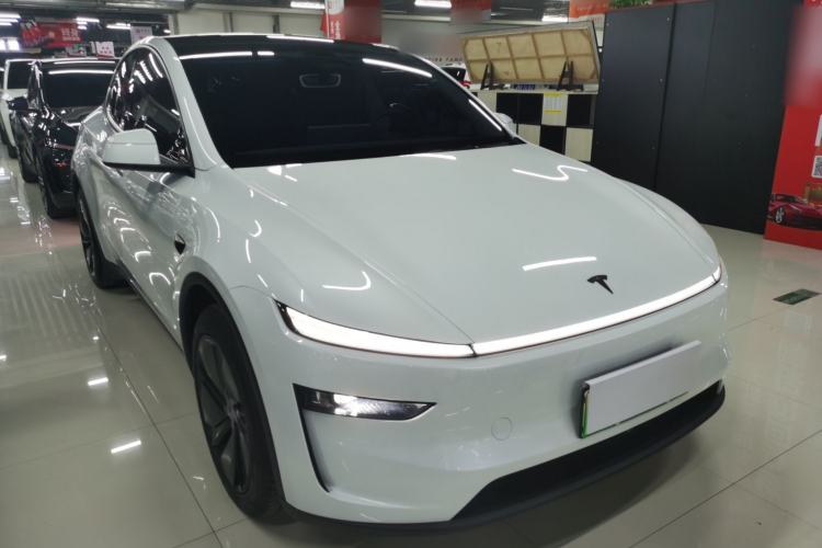 Used Tesla Model Y 2025 Rear-Wheel-Drive Version
