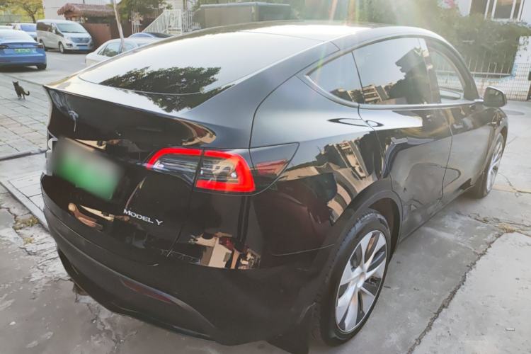 Used Tesla Model Y 2022 Rear-Wheel-Drive Version