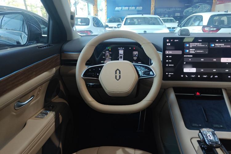 Used Hima AITO M7 2024 1.5T Rear-Drive Plus Version 5 Seats
