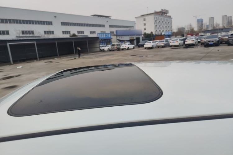 Used Infiniti ESQ 2014 1.6L Luxury Edition
