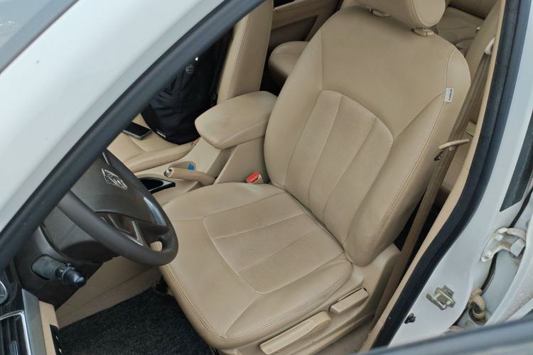 Used Baojun 730 2016 1.5L Manual Comfort Version 7 Seats China V Emission Standard
