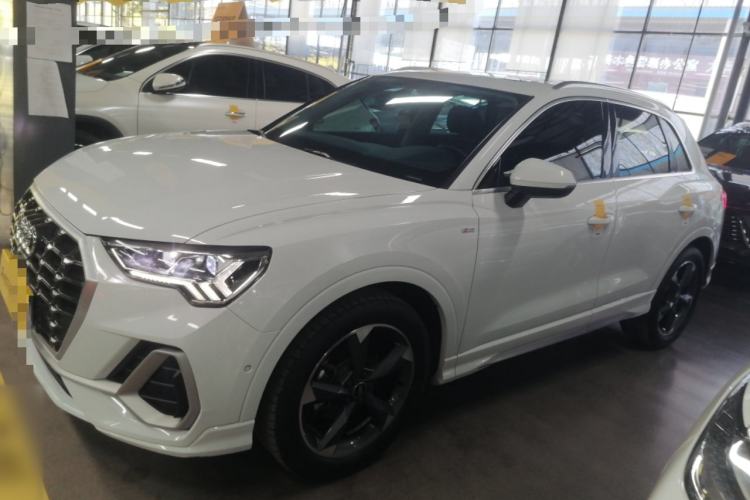 Used Audi Q3 2022 35 TFSI Fashion Dynamic Model
