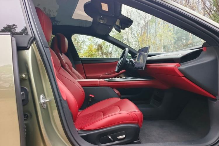 Used  SU7 2024 Four-Wheel Drive Ultra-Long Range Advanced Intelligent Driving Max Edition