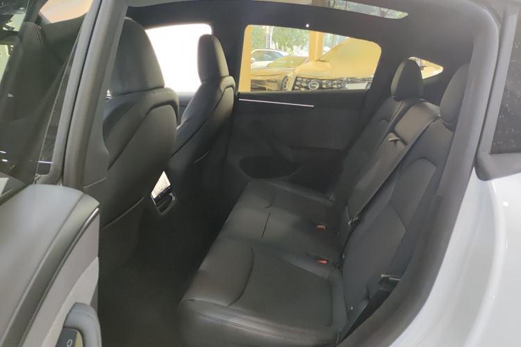 Used Tesla Model Y 2026 Rear-Drive Model