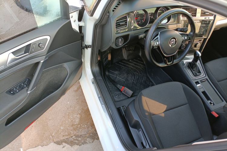 Used Volkswagen Golf 2020 200TSI DSG Comfortable and Ambitious Edition