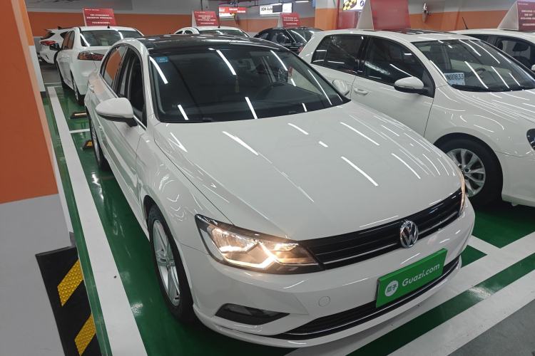 Used Volkswagen Lamando 2017 280TSI DSG Comfort Edition
