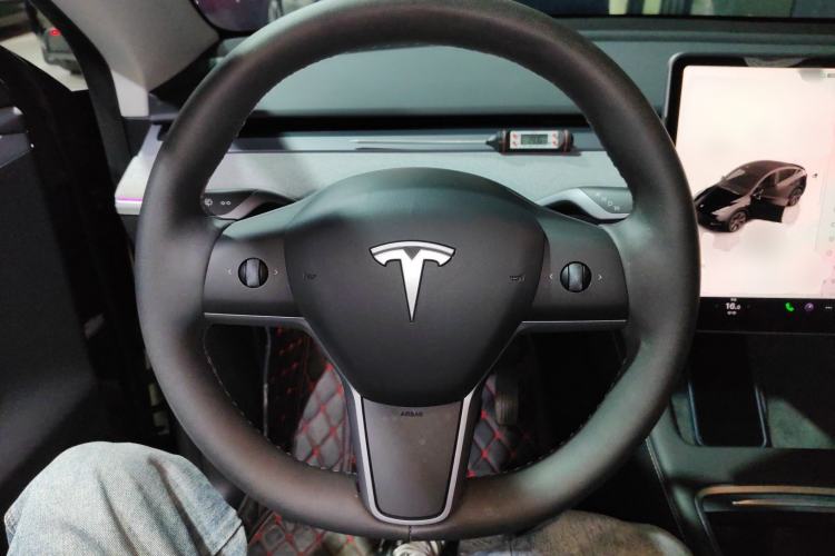 Used Tesla Model Y 2023 Rear-Wheel-Drive Version