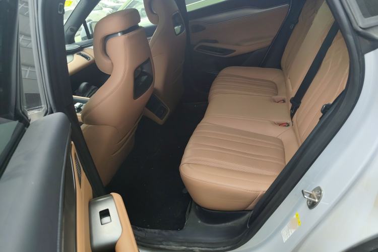 Used BYD Song L EV 2025 Intelligent Driving Version 662 km LiDAR Excellence Edition
