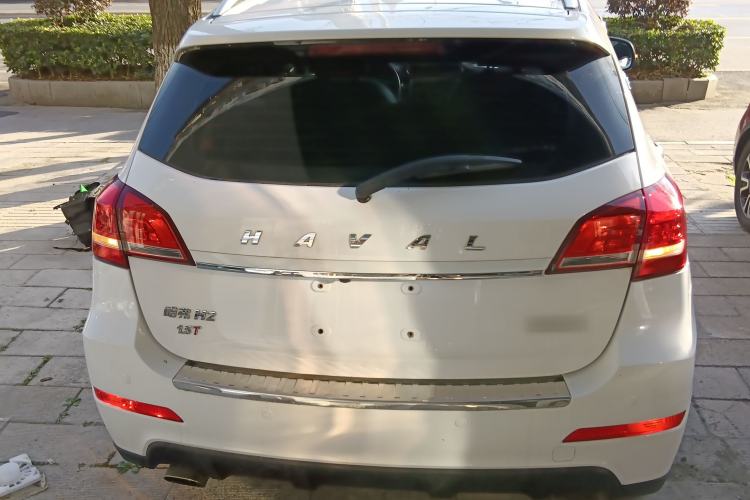 Used Haval H2 2016 Red-Label 1.5T Automatic Two-Wheel Drive Luxury Model
