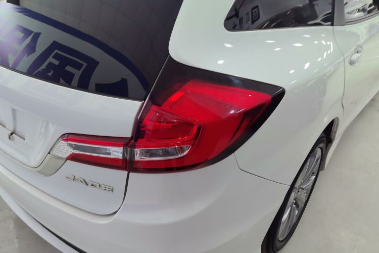 Used Honda Jade 2017 1.8L Automatic Classic Edition 5 seats
