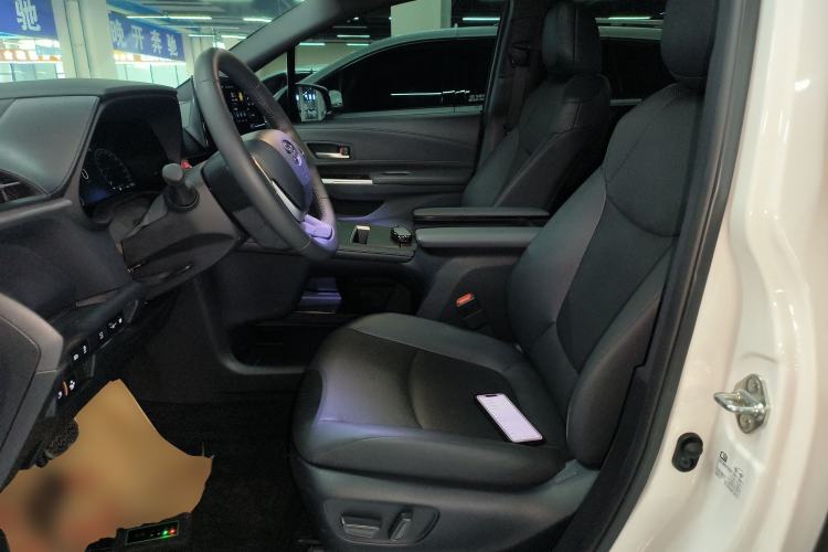 Used Toyota Granvia 2024 2.5L Hybrid Prestige PLUS Four-Wheel Drive Version