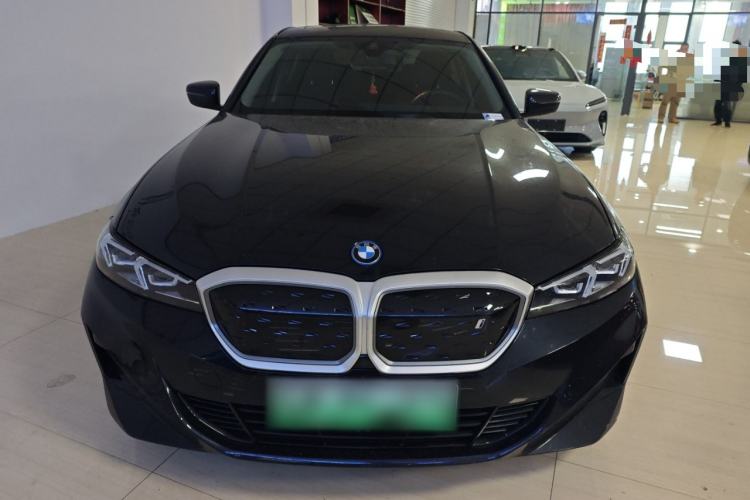 Used BMW i3 2024 eDrive 35 L
